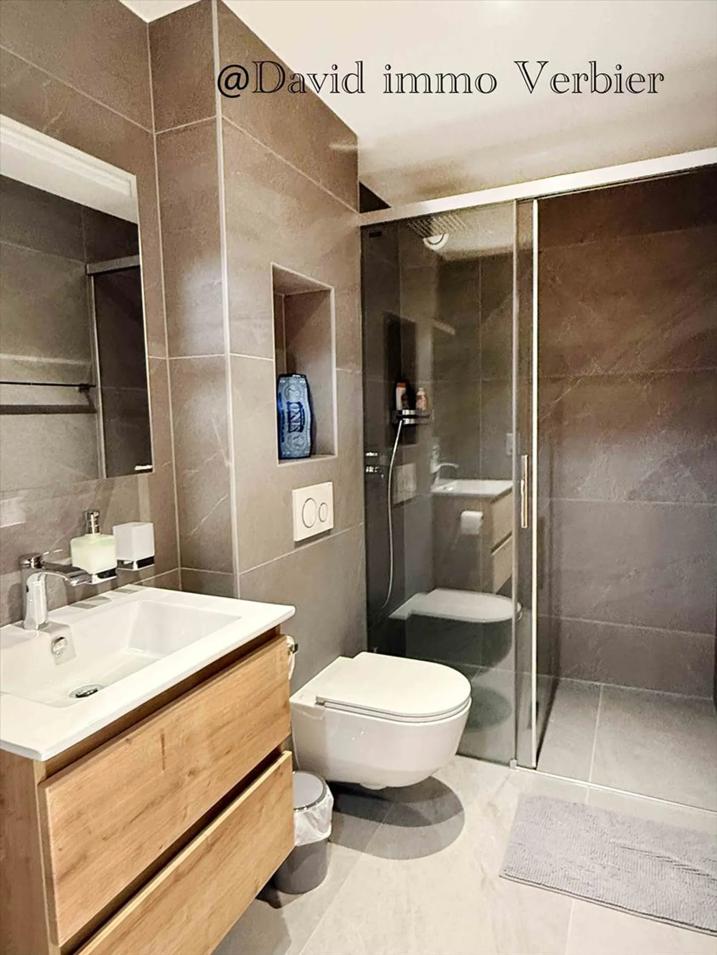 Appartamento con terrazza 7,5 stanze - Foto 14 di 20