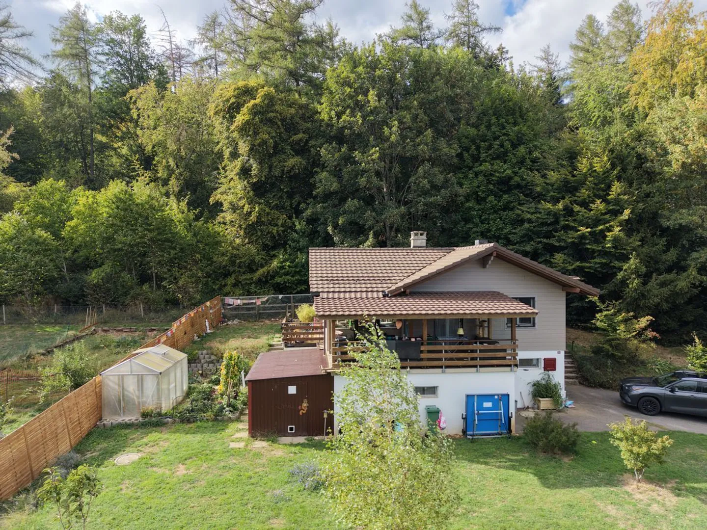 Incantevole Casa Indipendente con Vista Lago - Foto 1 di 11