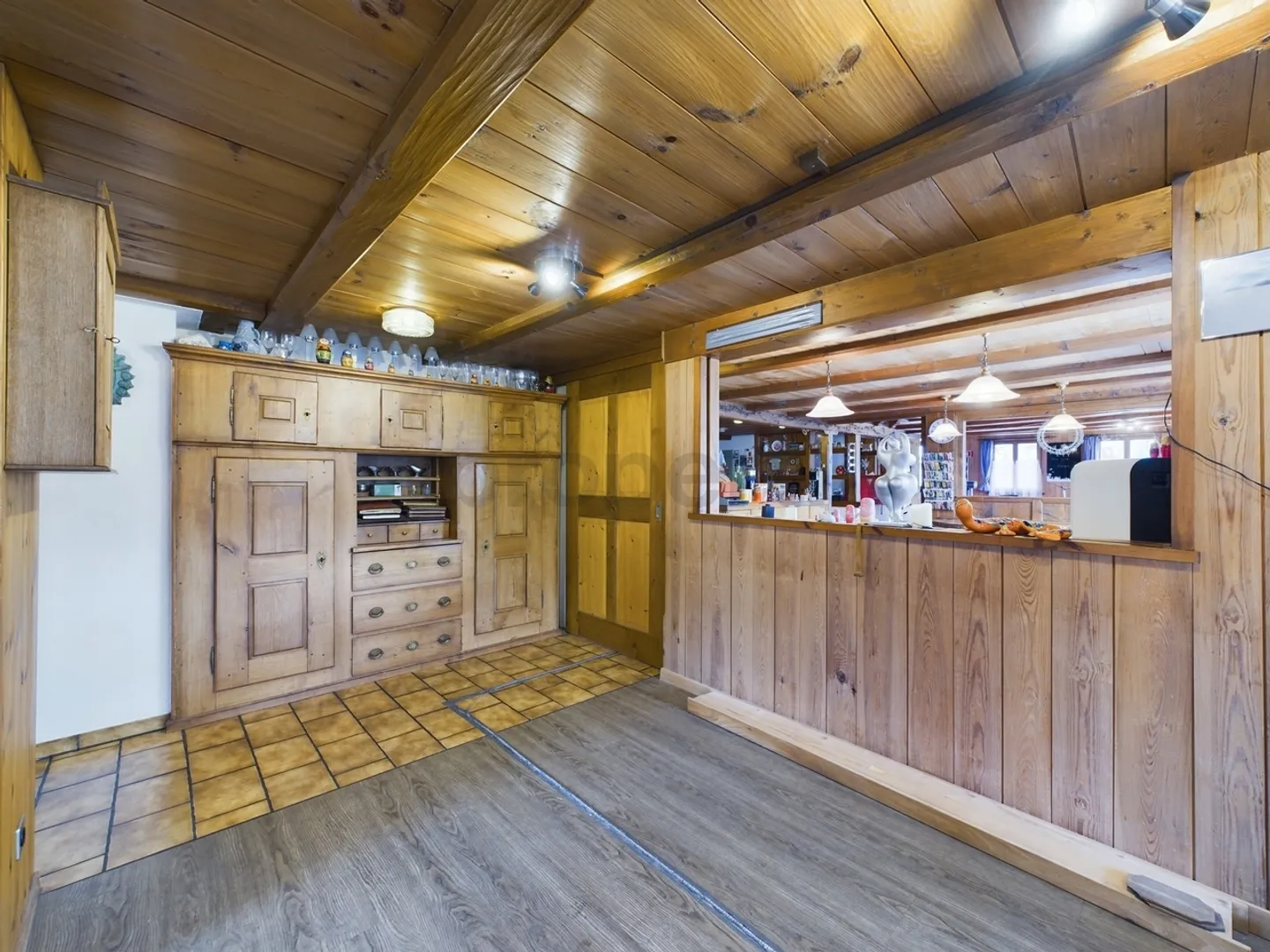 Unique 7.5-room residential house with versatile usage options in Libingen - Photo 10 of 13