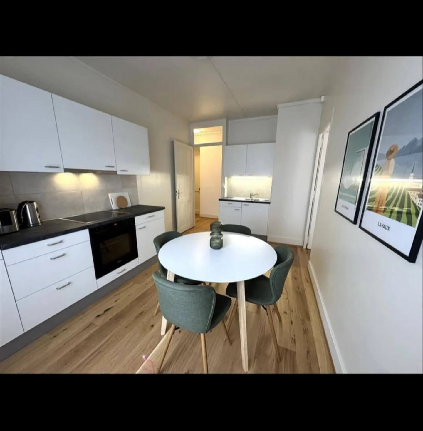 Nice furnished 2-room apartment, Jonction district - Photo 2 of 4