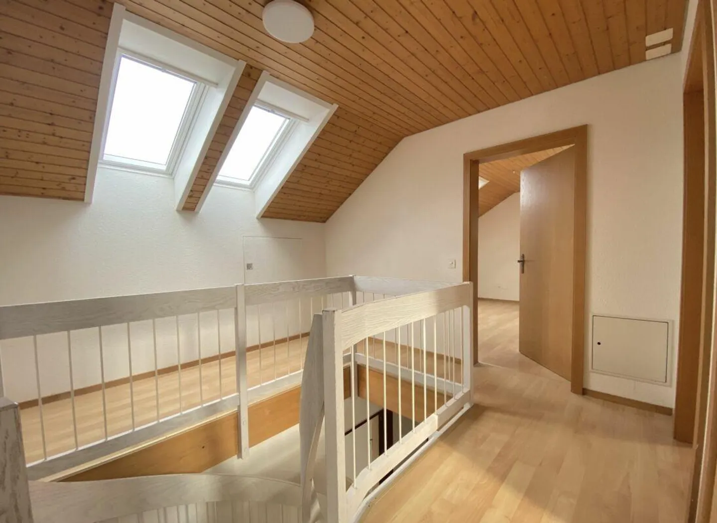 Appartement en duplex rénové de 5,5 pièces - Photo 9 sur 9