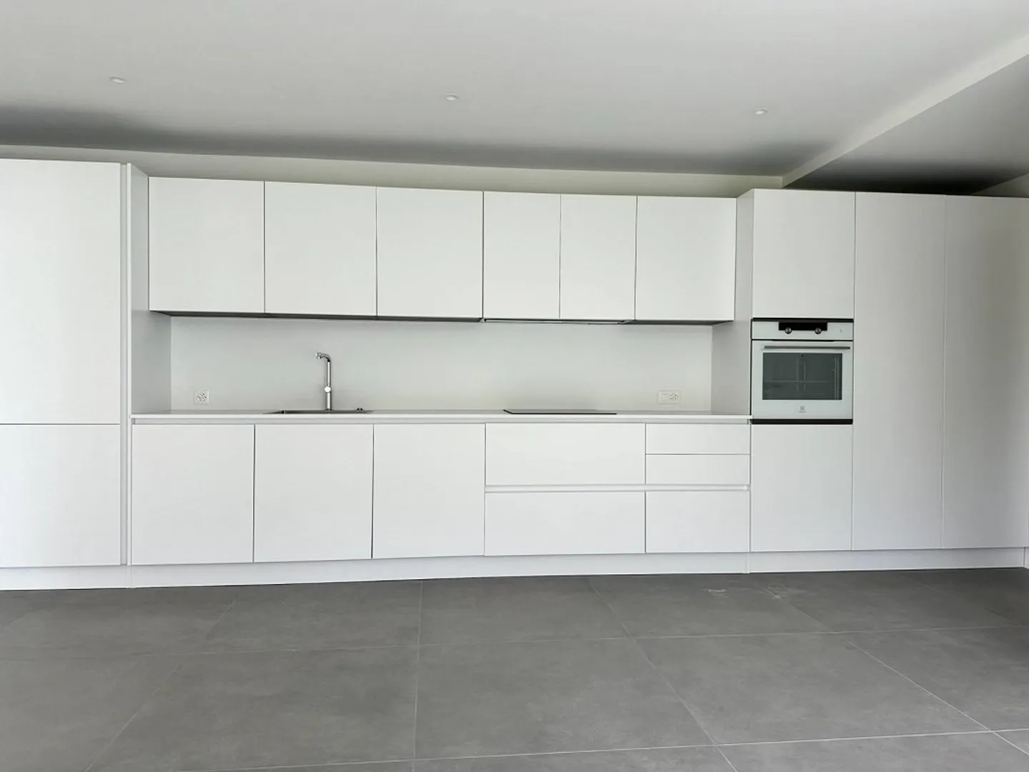 Appartamento moderno con 2,5 camere e vista panoramica a Dino - Foto 4 di 7