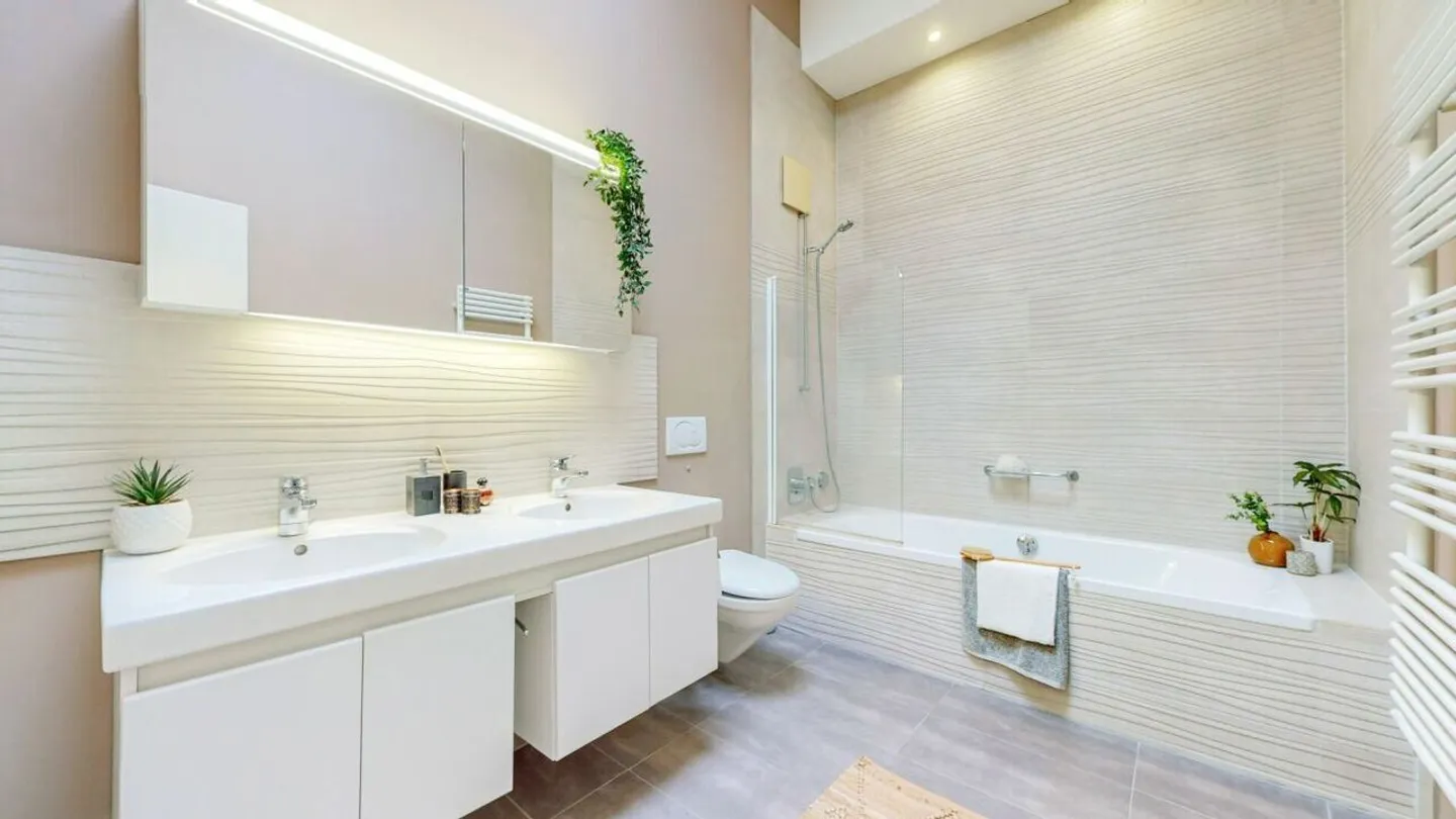 Beautiful Living in Basel on 192 m² - Photo 6 of 7