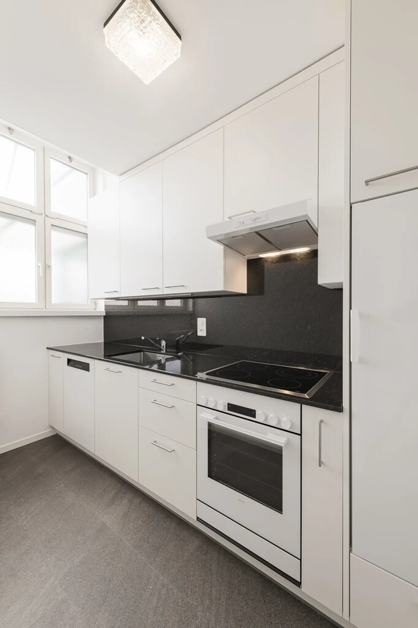 Charming 3-Room Apartment in Zurich - Photo 5 of 10