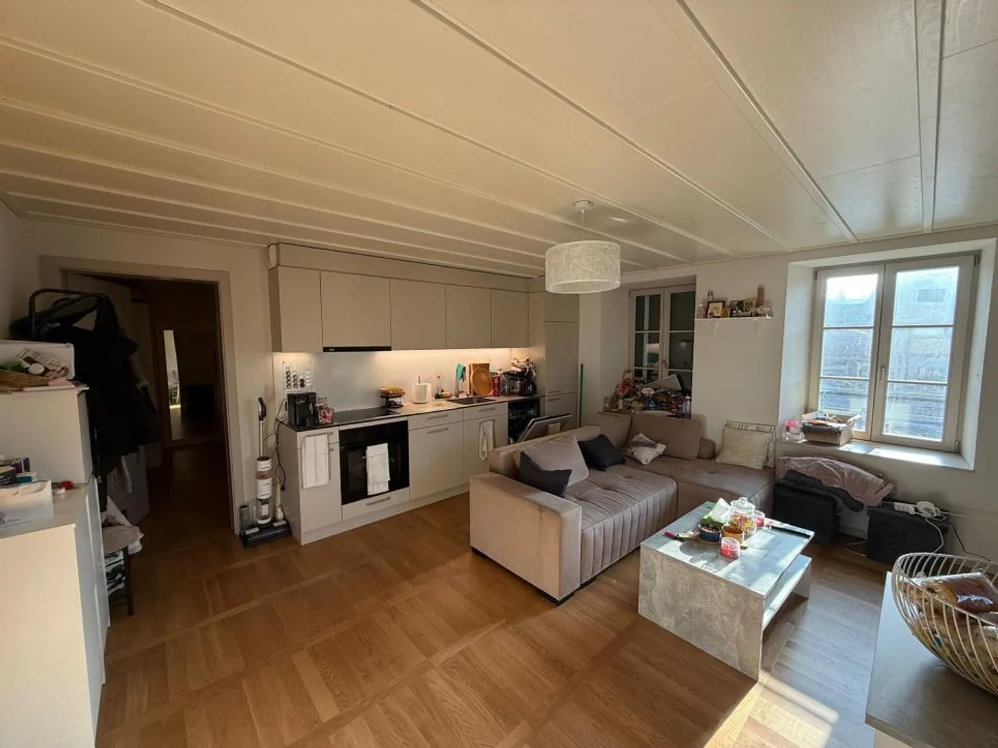 Appartement de deux pièces et demie - Photo 2 sur 4