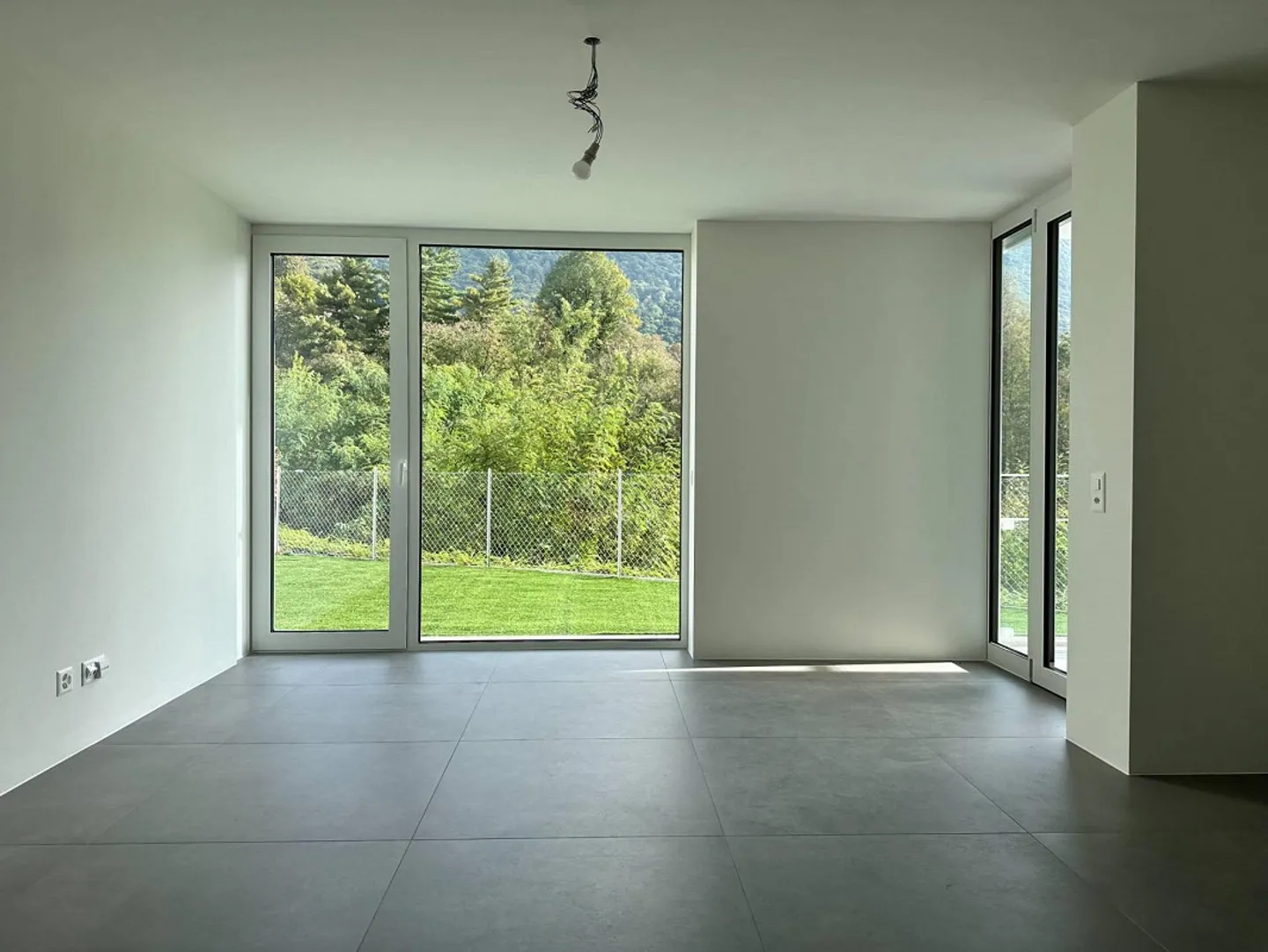 Appartamento moderno con 2,5 camere e vista panoramica a Dino - Foto 2 di 7