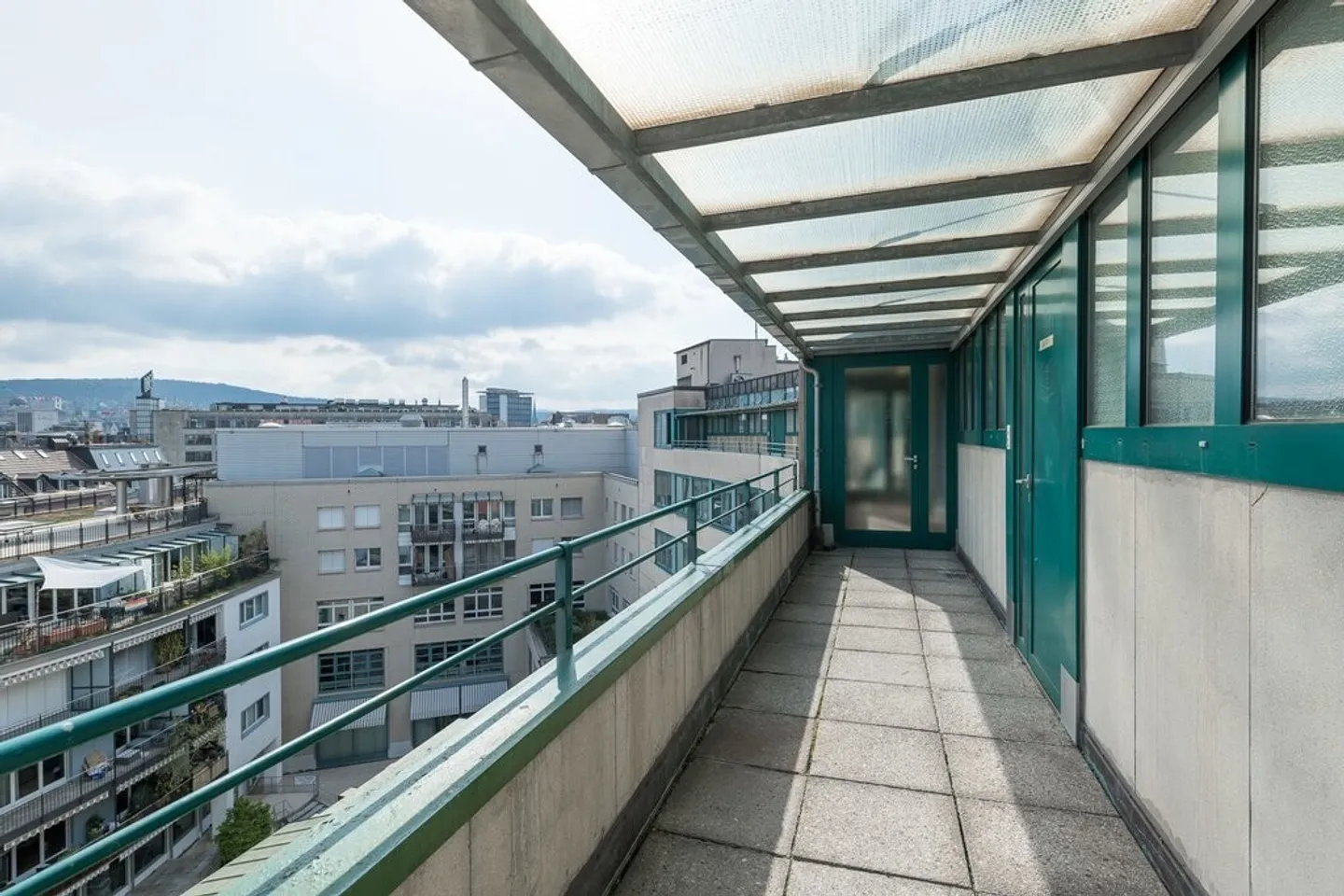 Charming 3-Room Apartment in Zurich - Photo 10 of 10