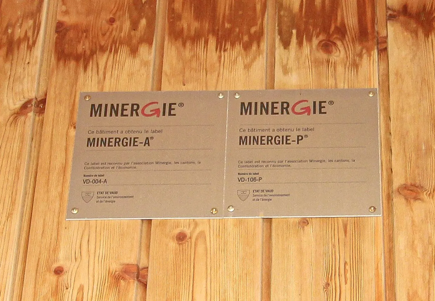 Einzelhaus "Minergie A und P" mit 7,5 Zimmern - Foto 4 von 25