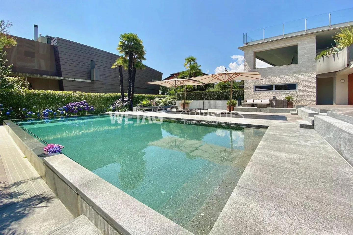 Appartamento duplex di lusso con giardino privato e vista mozzafiato in vendita ad Ascona - Foto 12 di 13