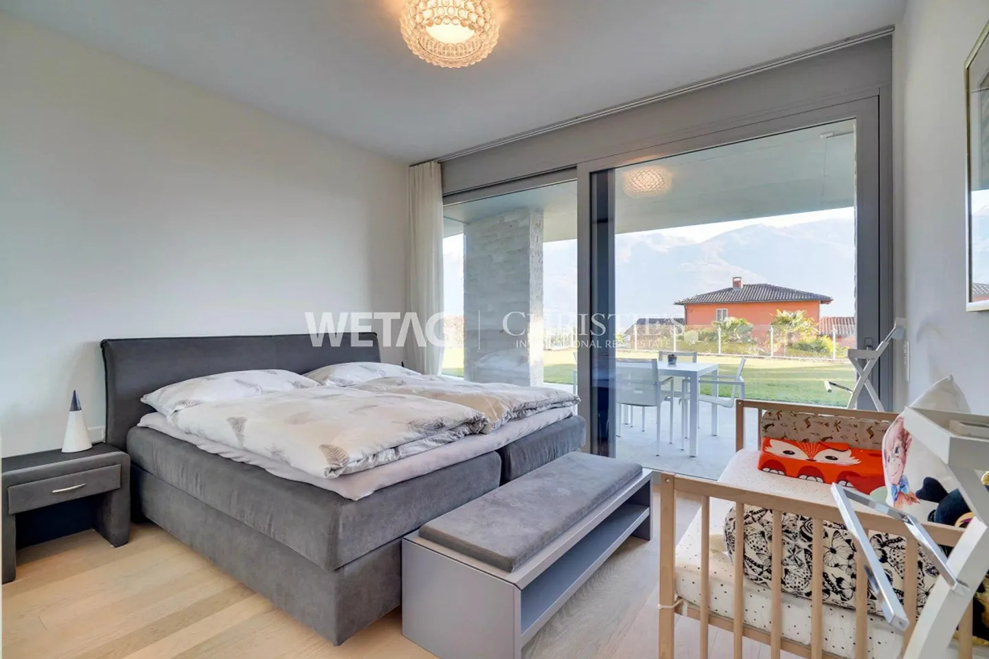 Appartamento duplex di lusso con giardino privato e vista mozzafiato in vendita ad Ascona - Foto 7 di 13