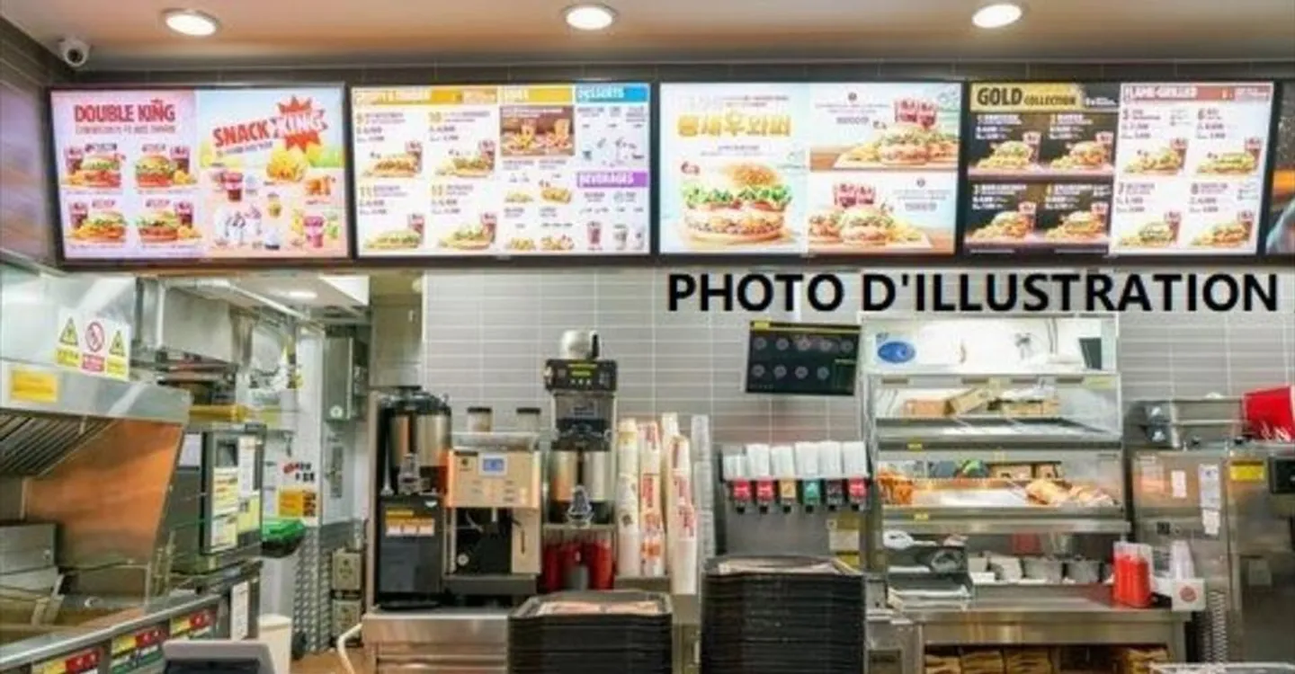 Strategic Fast Food Restaurant - Photo 2 of 2