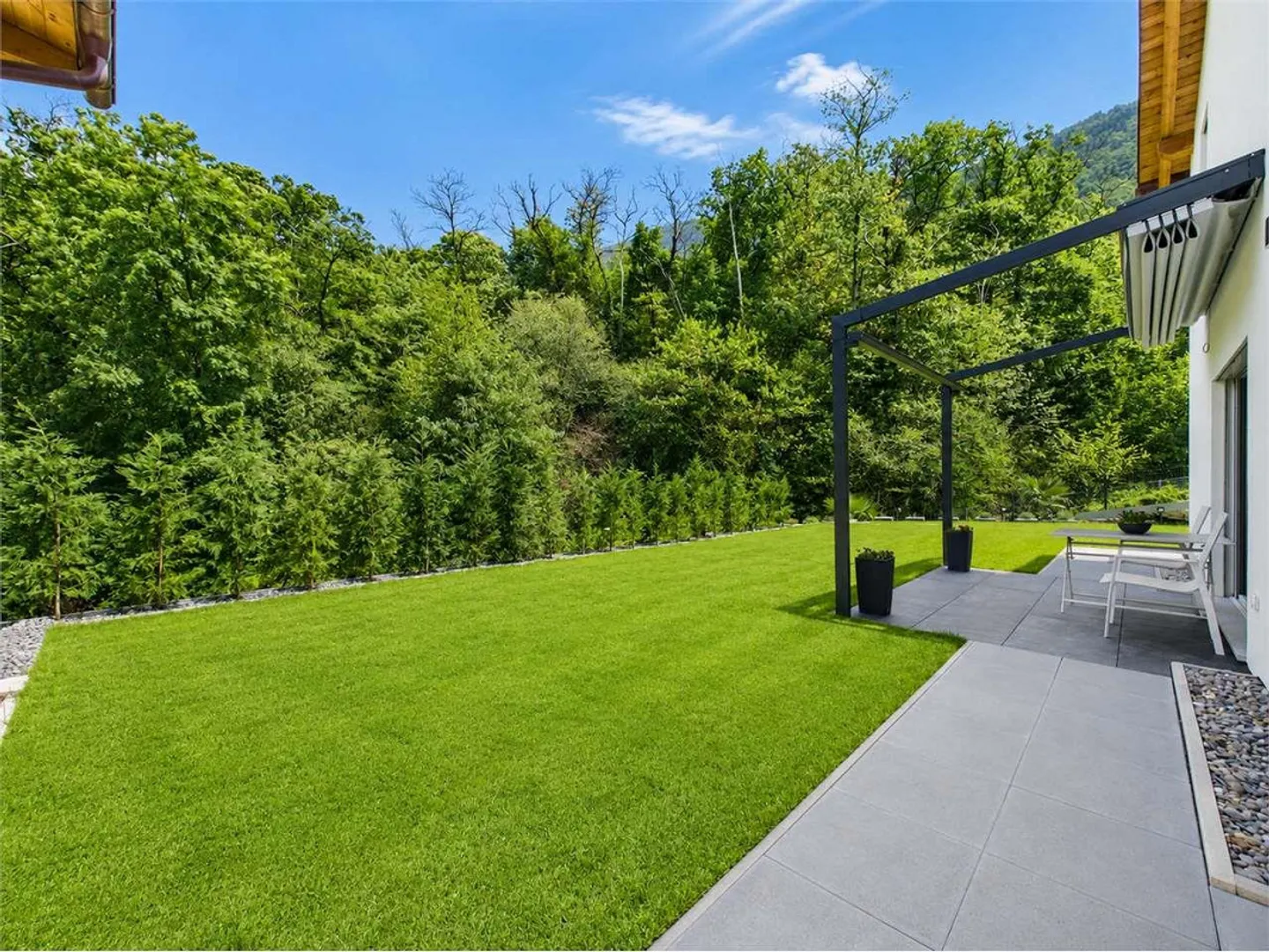 Villa moderne avec grand jardin à Sant'Antonino - Photo 6 sur 13