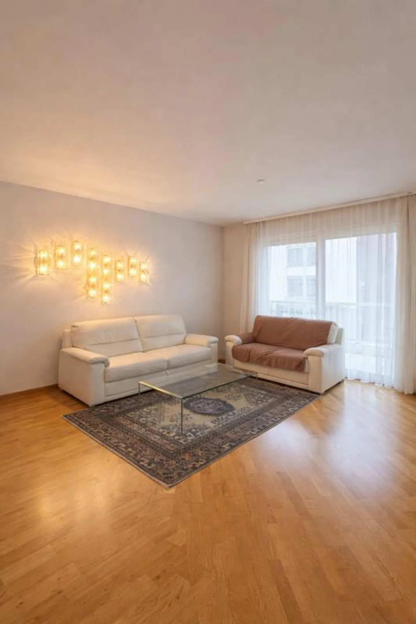 Prestigious Residence 3.5 Rooms Viganello - Strategic Location - Photo 3 of 10