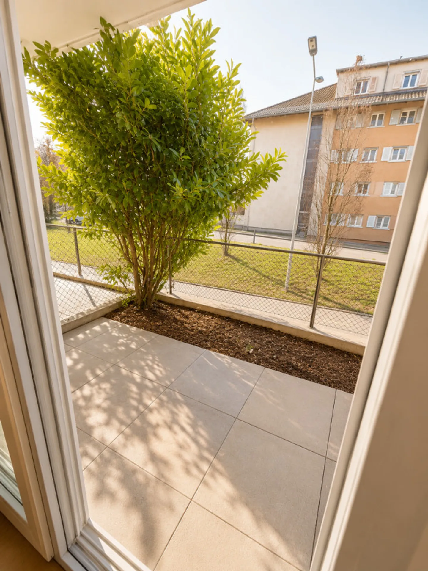 Studio Charmant avec Terrasse Privée - Photo 3 sur 3