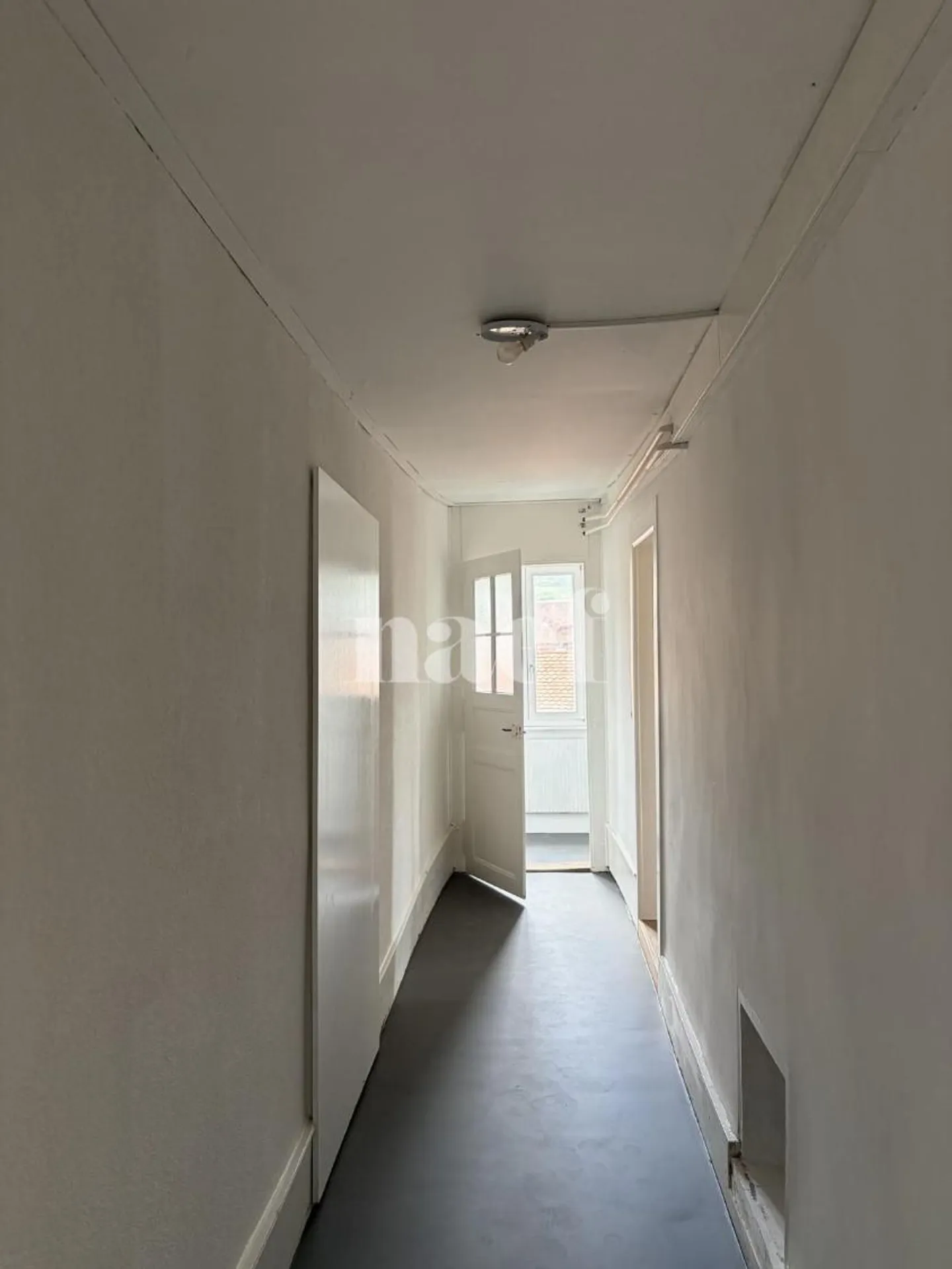 Charming renovated apartment in the heart of Landeron - Photo 4 of 5