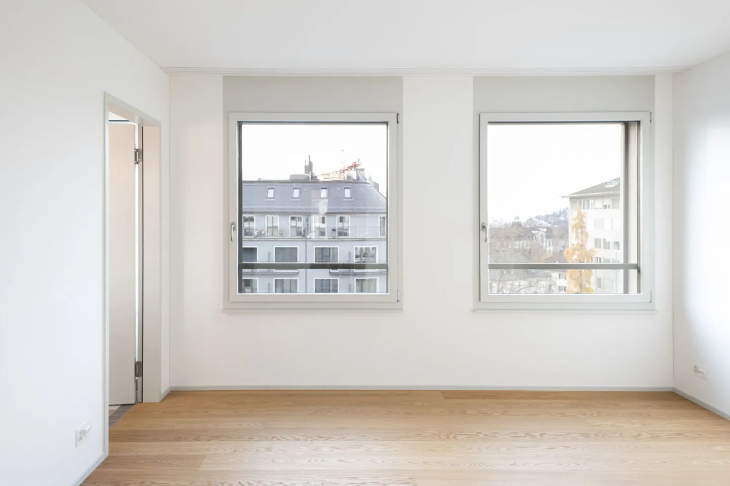 Esclusivo appartamento attico di 3,5 locali con terrazza sul tetto e vista lago - Foto 8 di 16