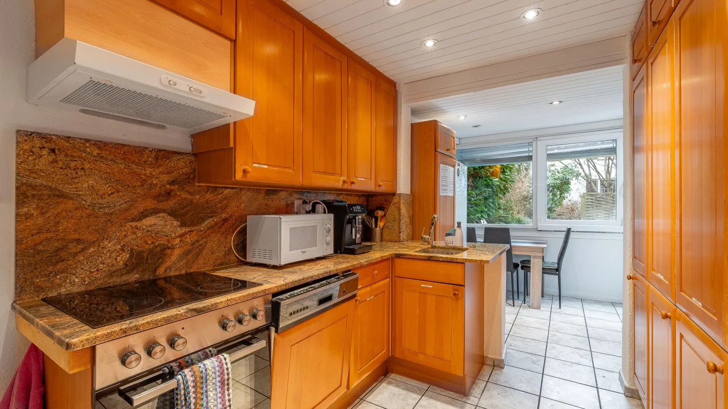 Charming Investment Gem in Baden - Photo 5 of 17