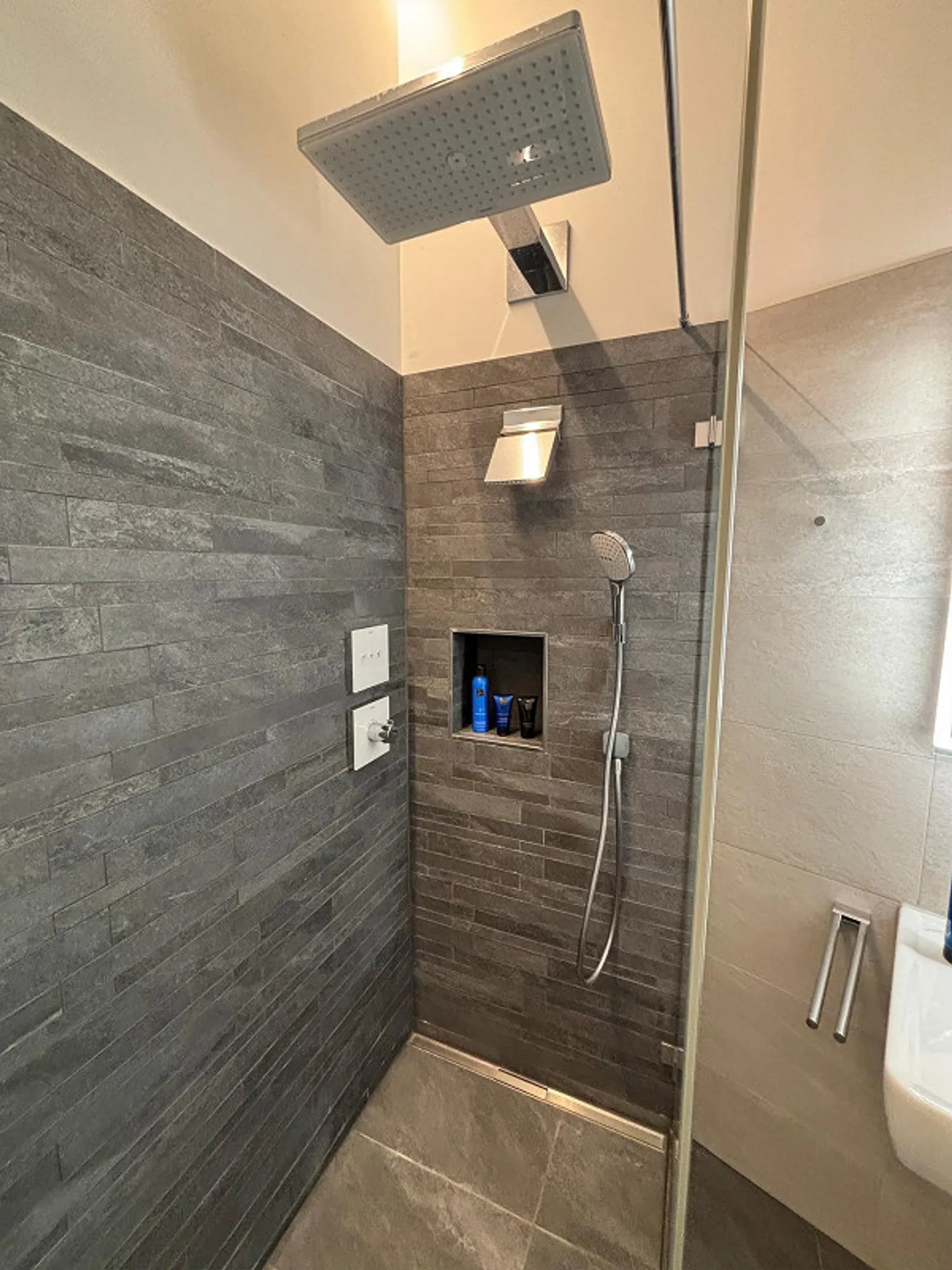 2.5-room new apartment (furnished) - Photo 7 of 10