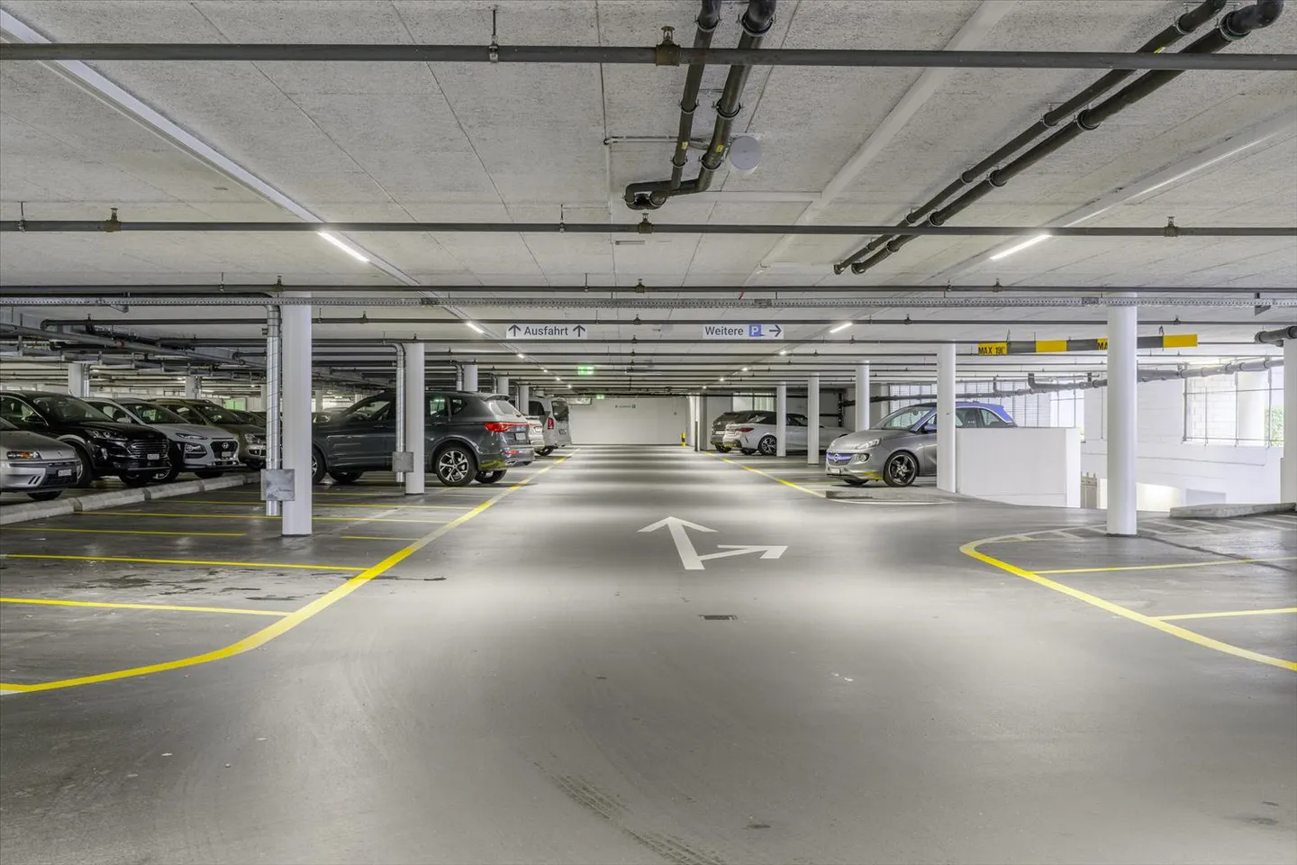 Tous les chemins mènent à Regensdorf - Espaces de stockage à partir de 50m2 - Photo 4 sur 5