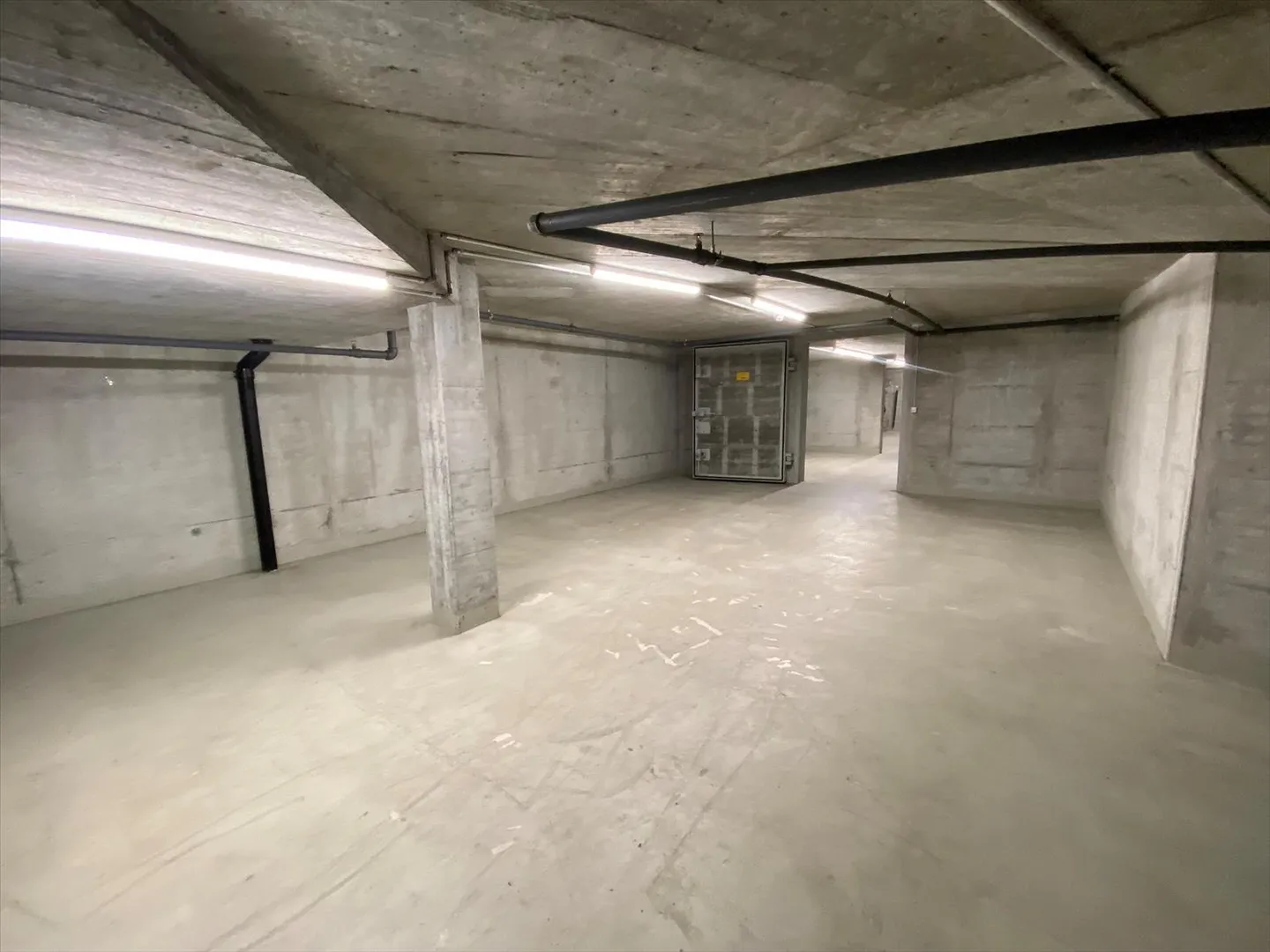 Tous les chemins mènent à Regensdorf - Espaces de stockage à partir de 50m2 - Photo 5 sur 5