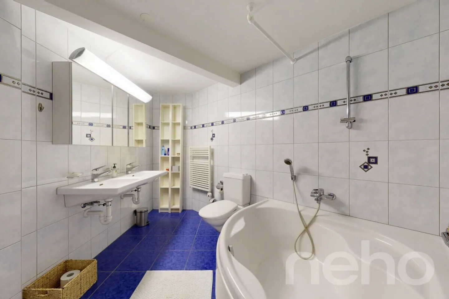 Charmantes Doppeleinfamilienhaus mit Solarenergie - Foto 10 von 13