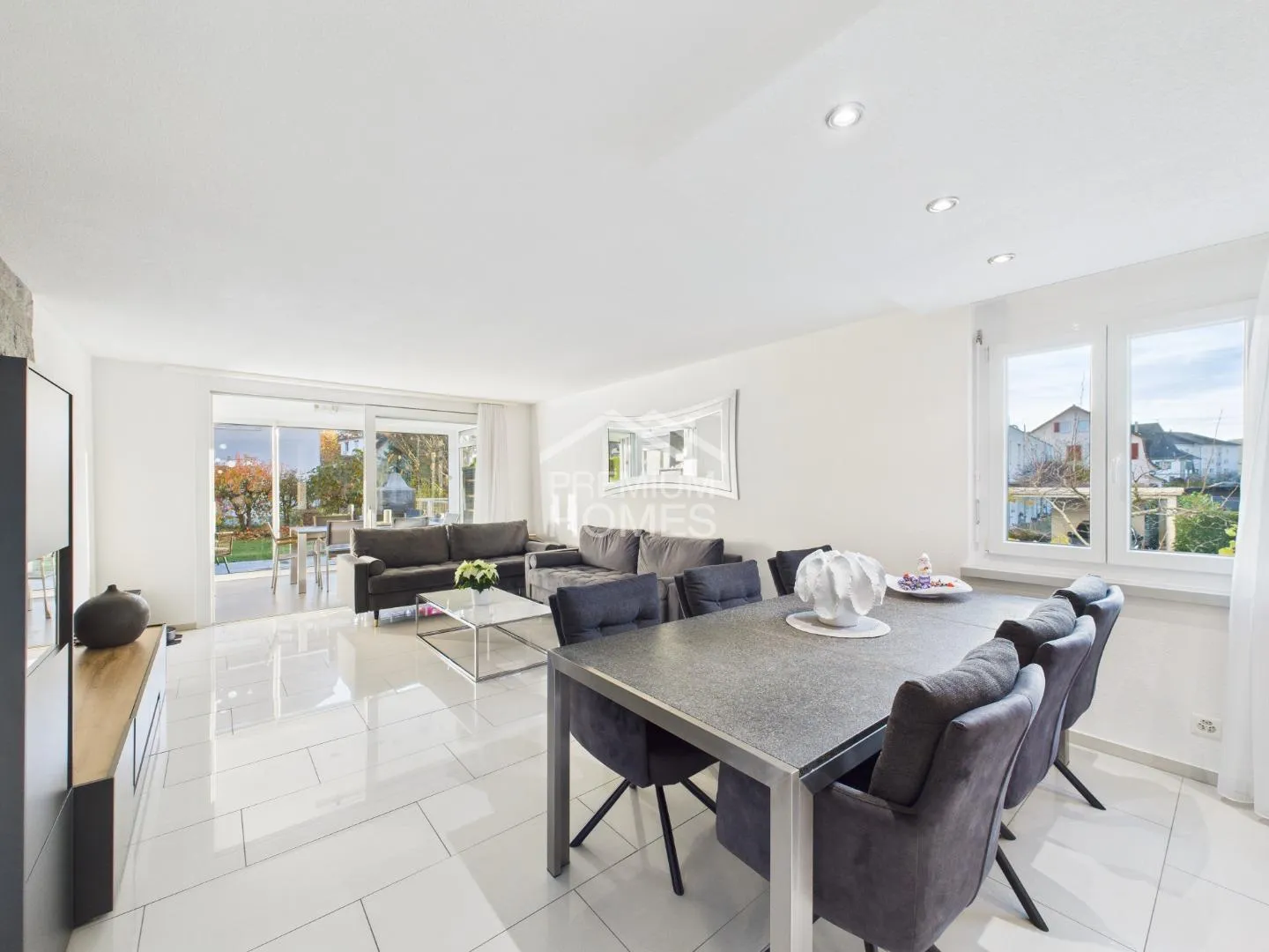 Wohnjuwel mit Charme und Klasse - Foto 3 di 9