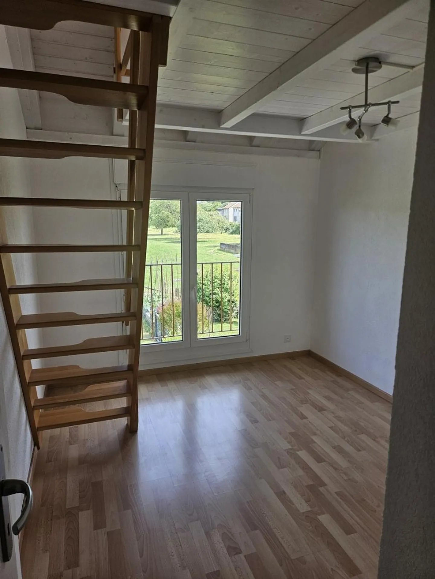 6-room townhouse - Photo 12 of 13