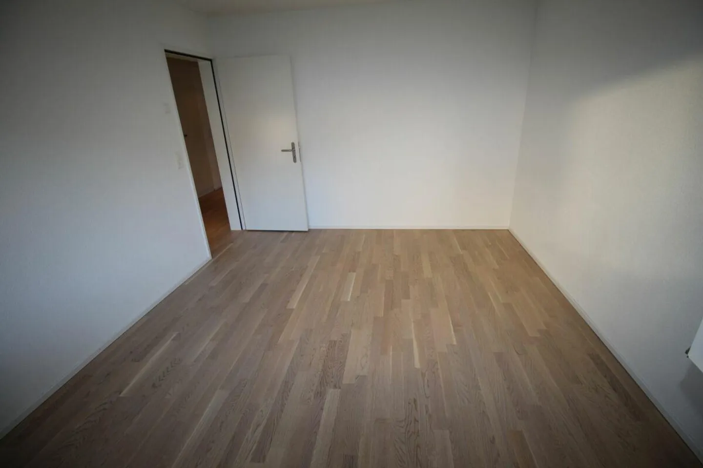 Appartement moderne avec espace de jardin - Photo 6 sur 12
