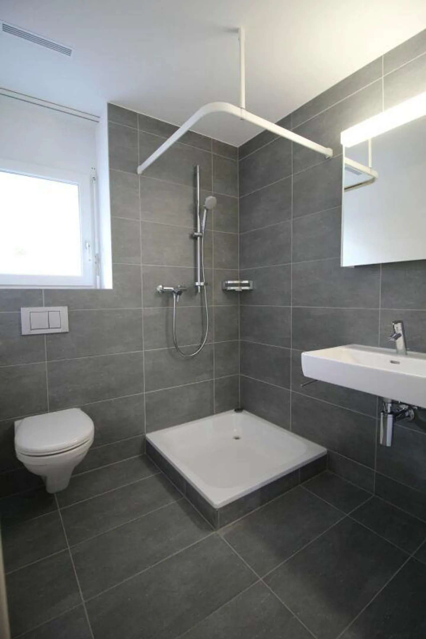 Appartement moderne avec espace de jardin - Photo 8 sur 12