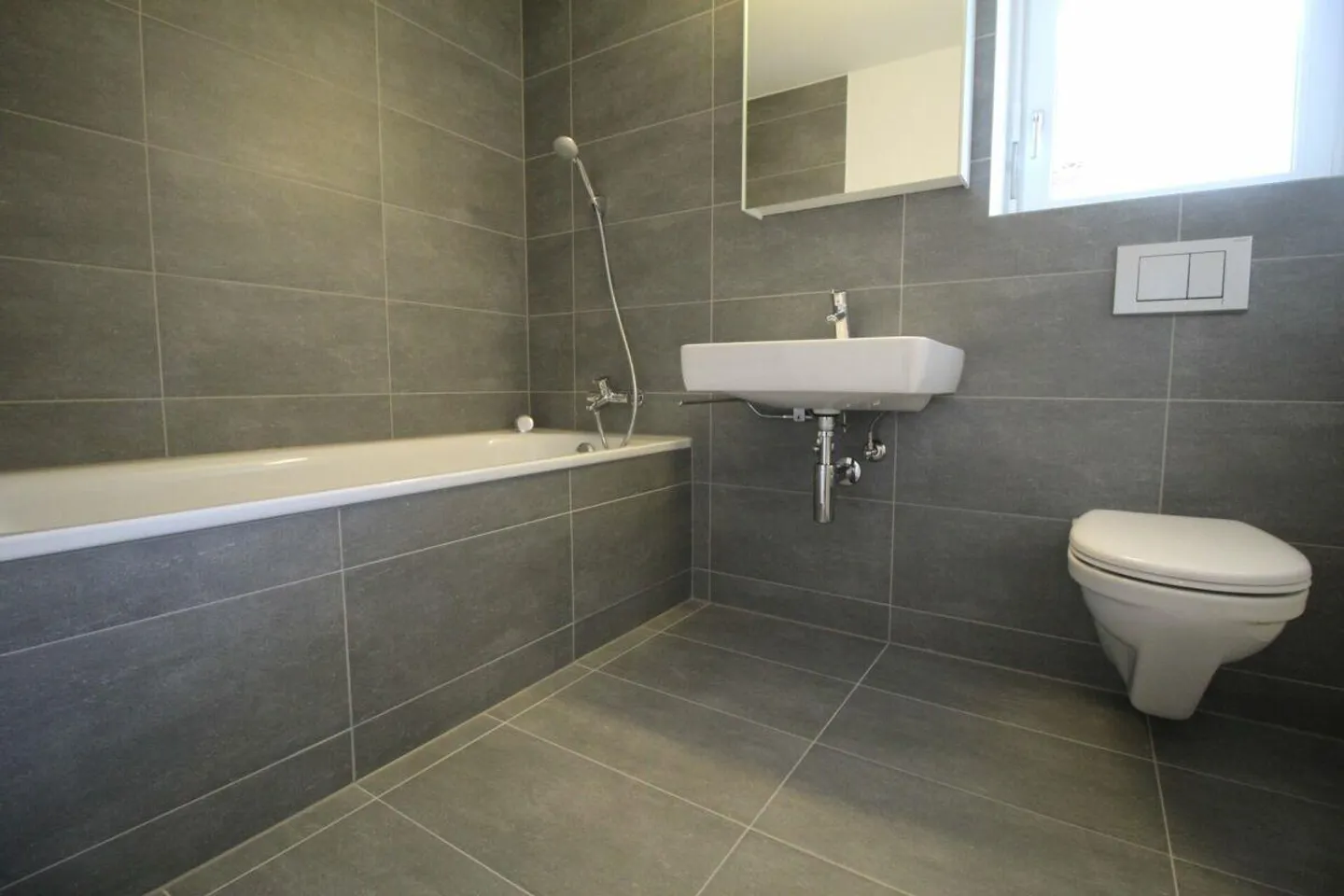 Appartement moderne avec espace de jardin - Photo 9 sur 12