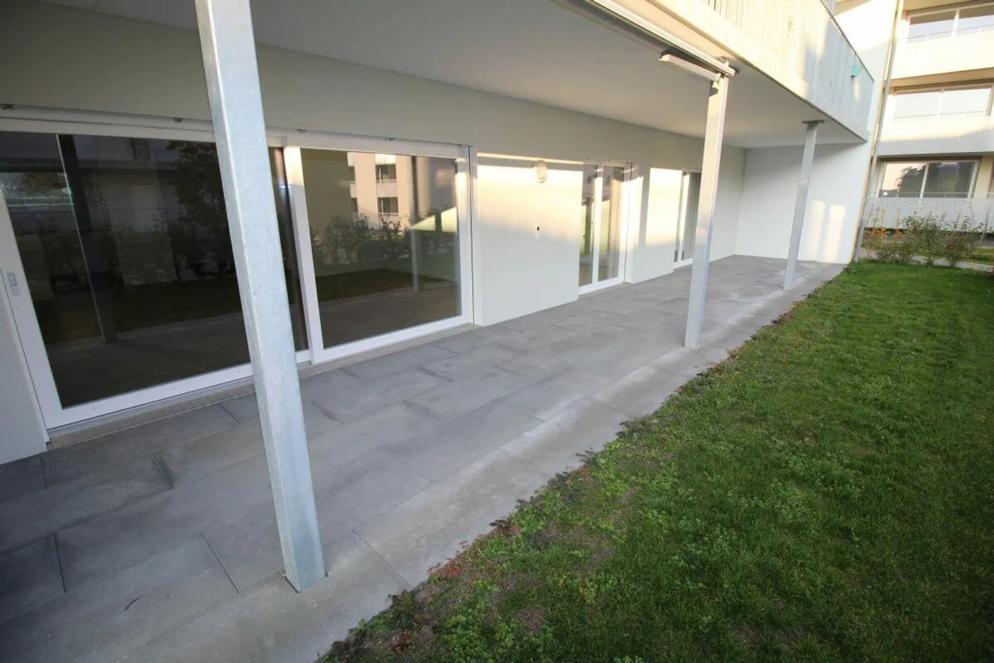 Appartement moderne avec espace de jardin - Photo 1 sur 12