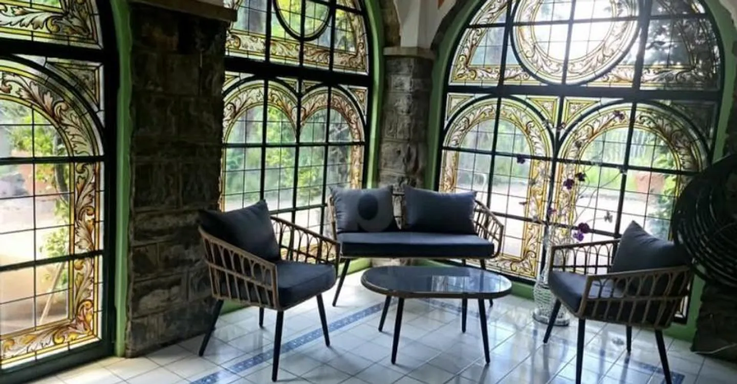WITH PRIVATE PARK AND TENNIS COURT - Photo 4 of 6