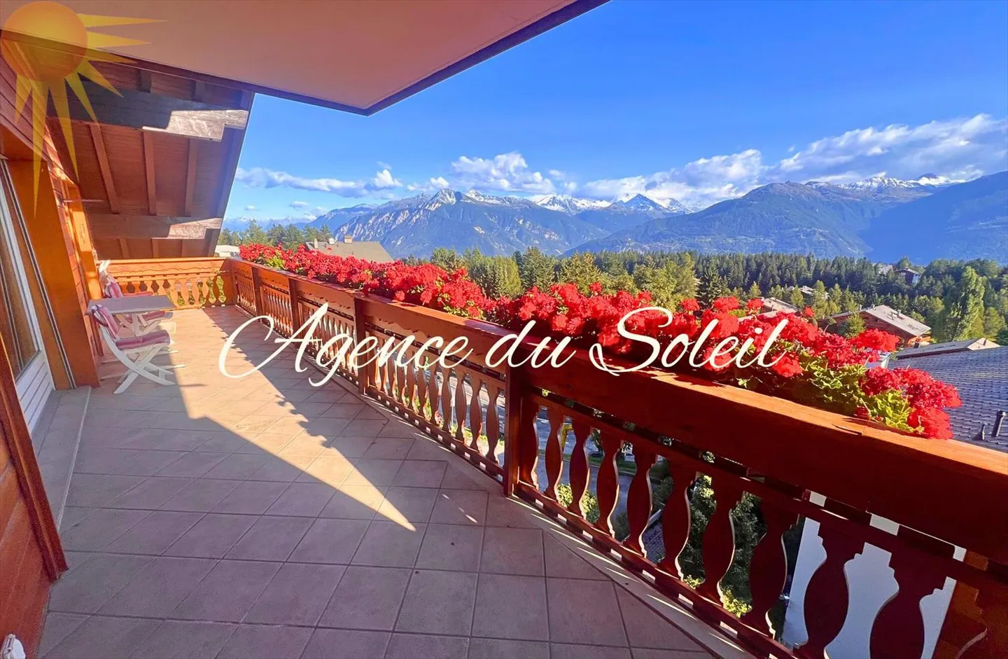 Due splendidi appartamenti attici nel cuore di Crans-Montana! - Foto 2 di 13