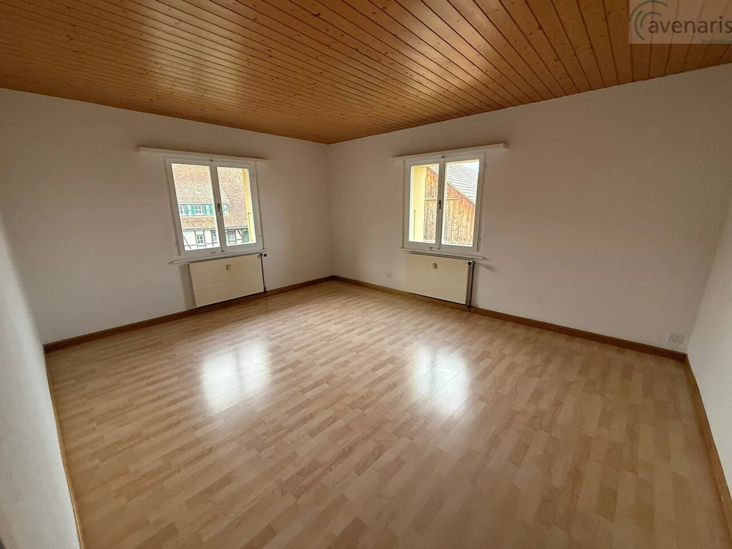 Bright and spacious attic apartment - Photo 2 of 7