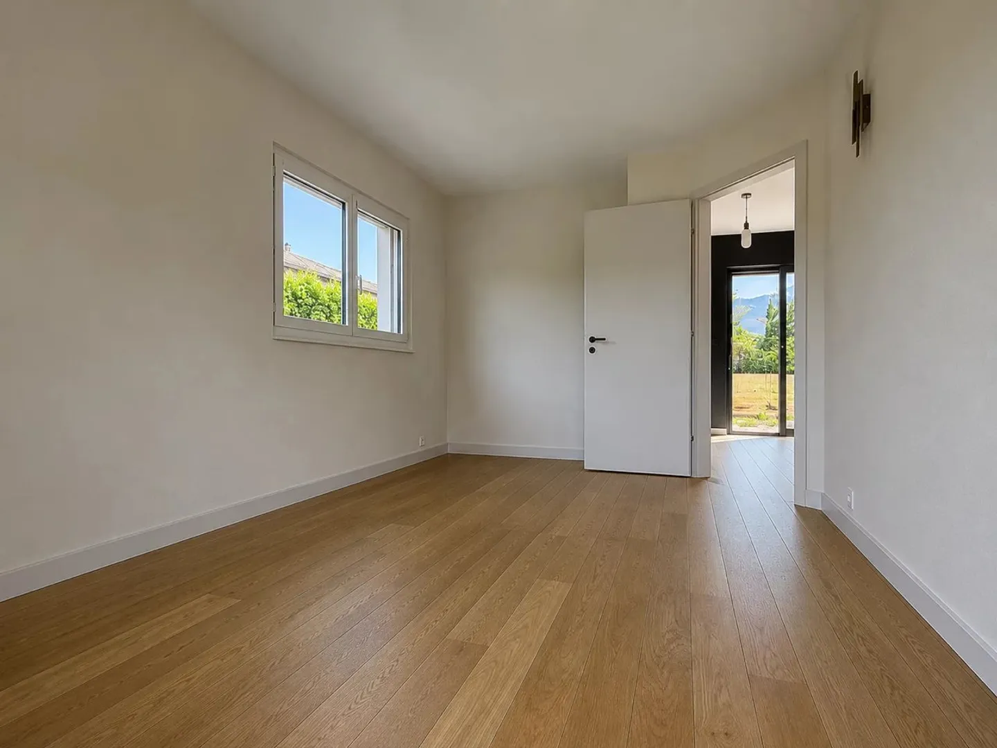 Charming Family Villa in Bramois - Photo 6 of 21