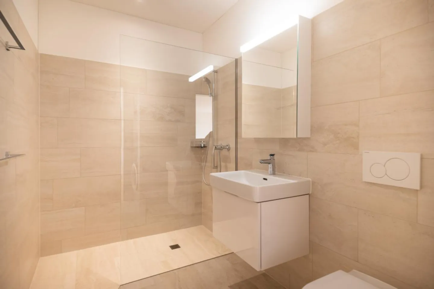 Exklusives Apartment mit Seesicht - Foto 7 von 8