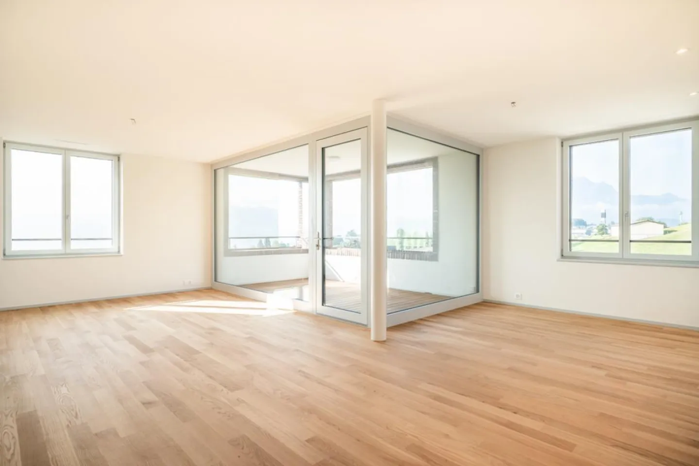 Exklusives Apartment mit Seesicht - Foto 2 von 8