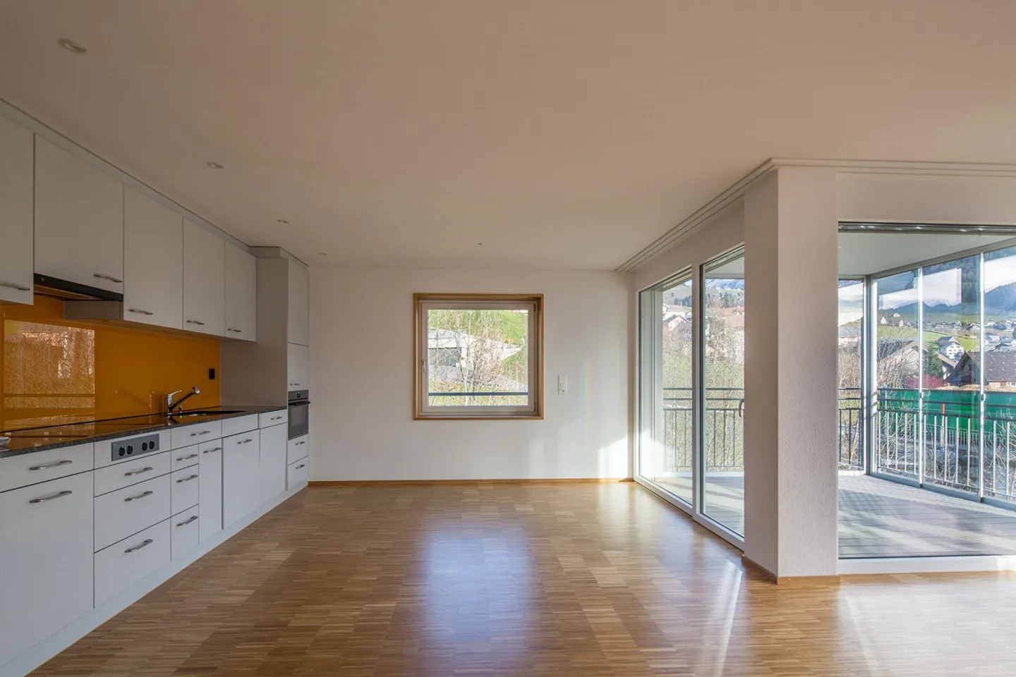 Appartement lumineux de 3,5 pièces avec vue sur le lac Walensee - Photo 2 sur 5