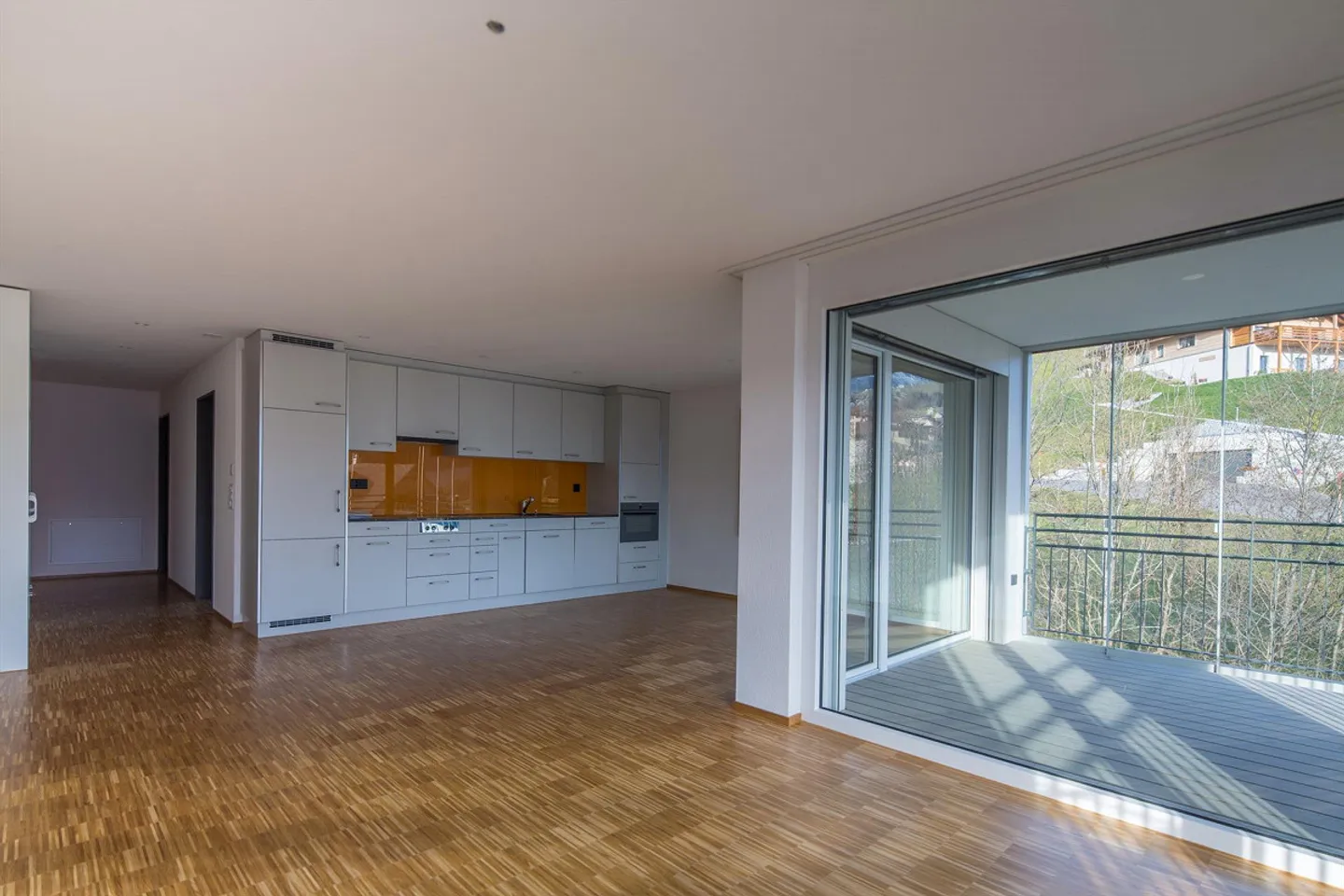 Appartement lumineux de 3,5 pièces avec vue sur le lac Walensee - Photo 3 sur 5