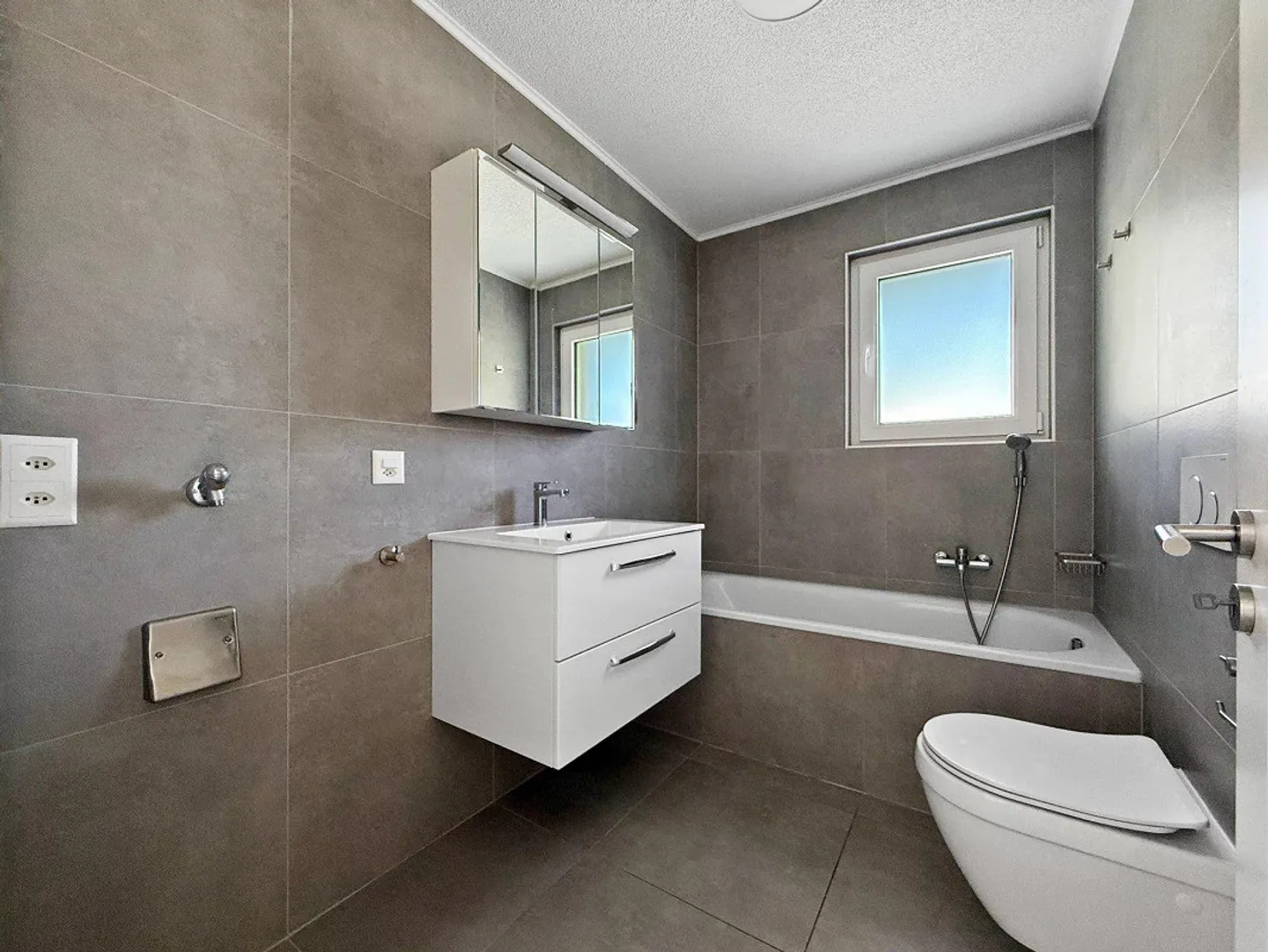 4,5 p. con vista libera - Terrazza e giardino privati - Foto 11 di 13