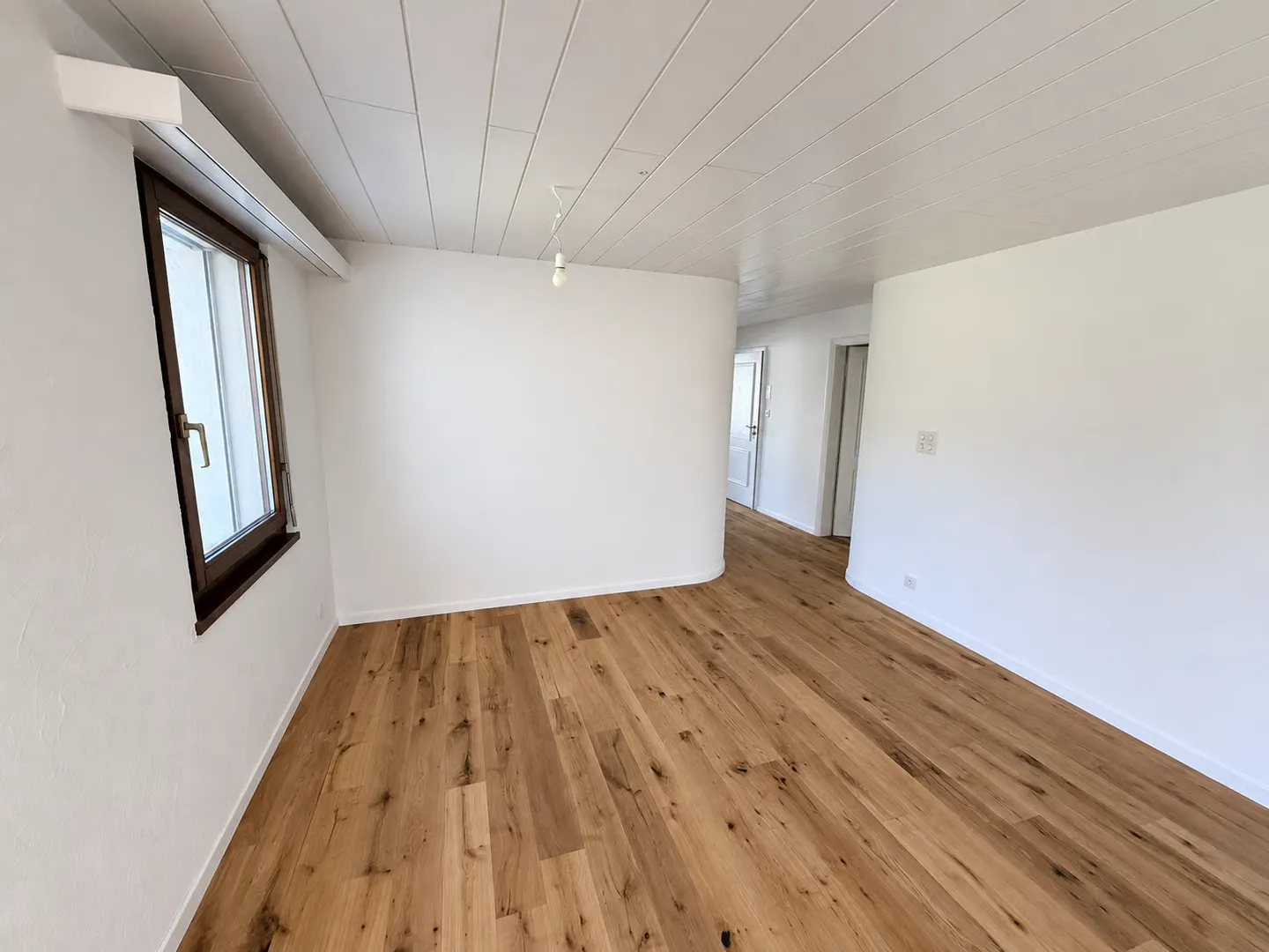 Quiet and central living in a privileged community - Photo 11 of 16