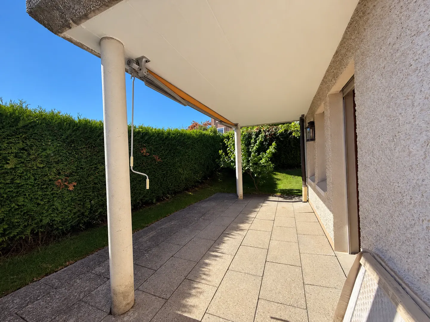 Quiet and central living in a privileged community - Photo 13 of 16
