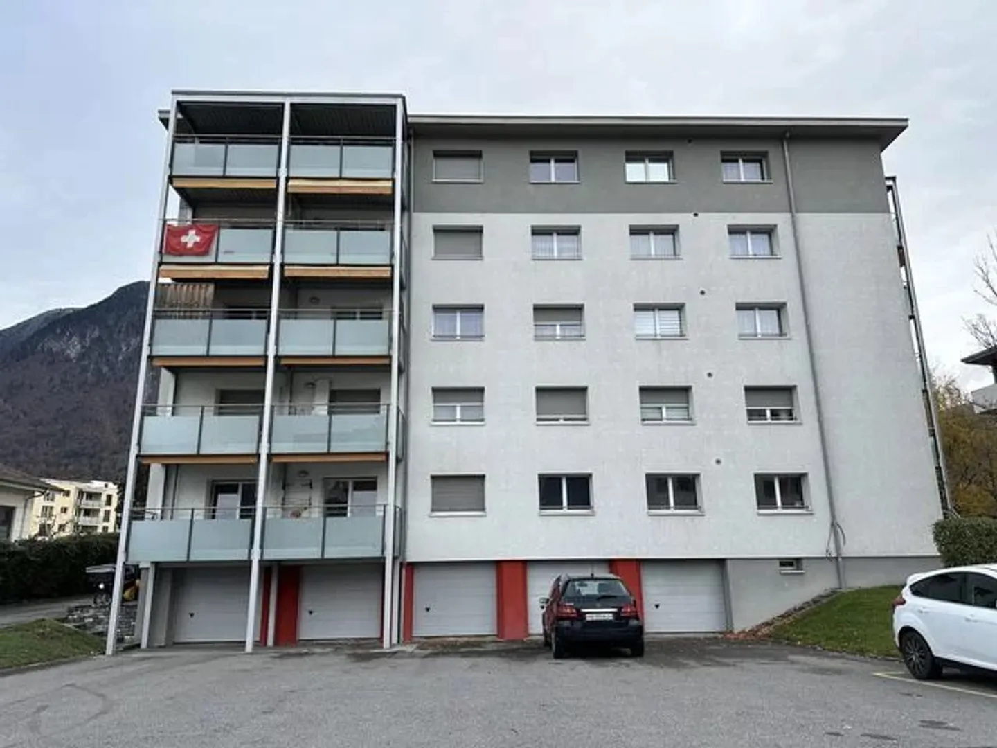 4.5-room apartment on the 4th floor - Photo 1 of 2