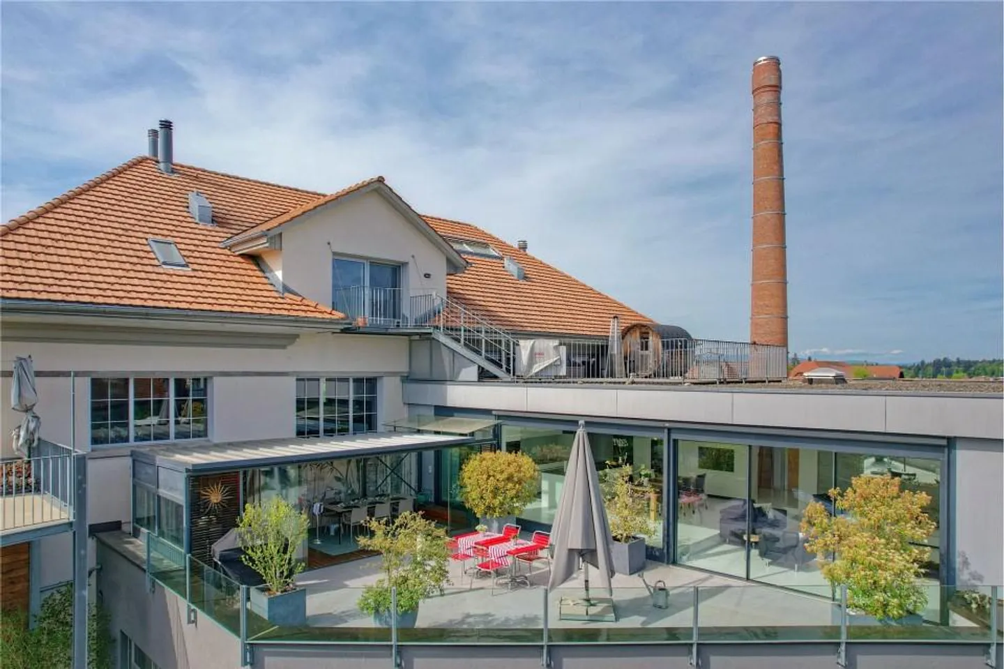 Esclusivo attico moderno di 5½ stanze con grande terrazza - Foto 3 di 13