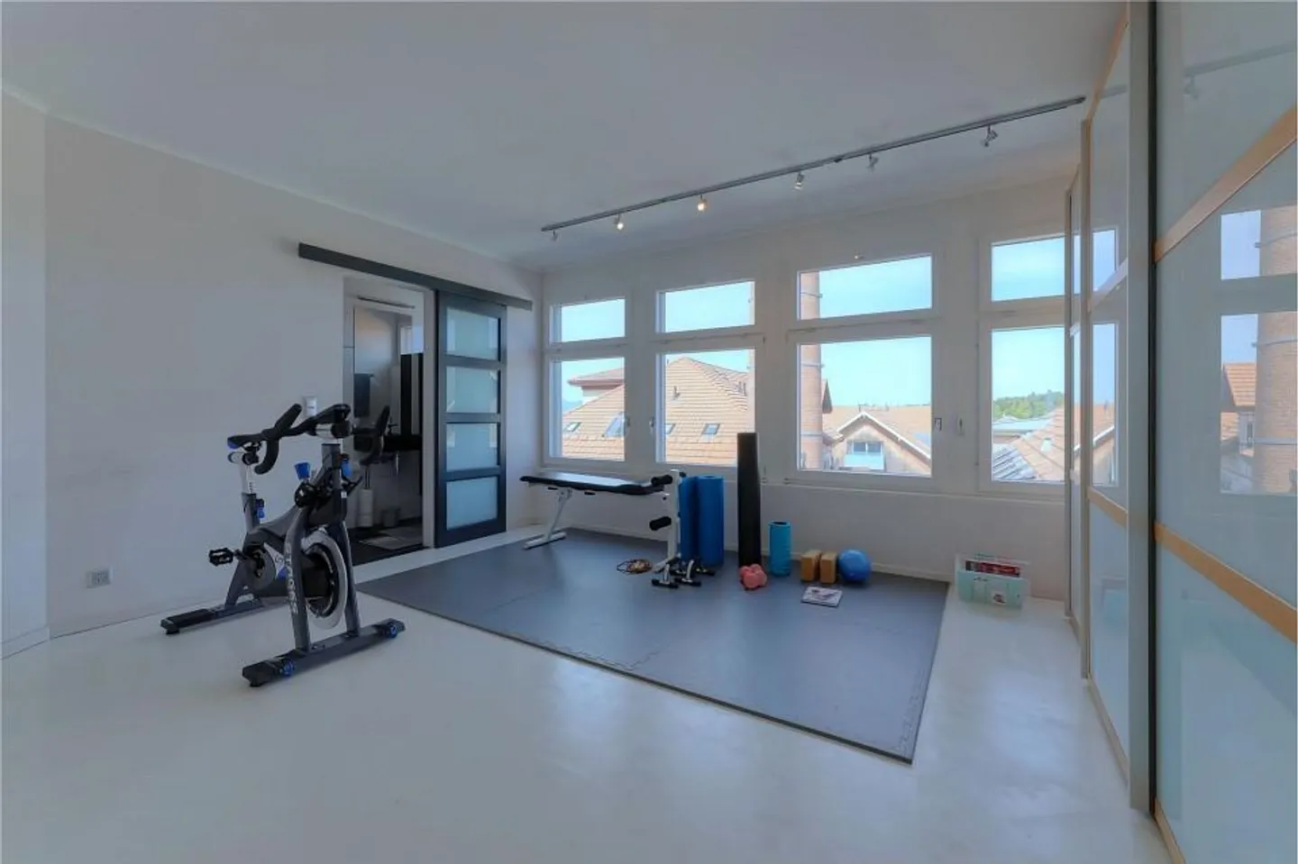Esclusivo attico moderno di 5½ stanze con grande terrazza - Foto 7 di 13