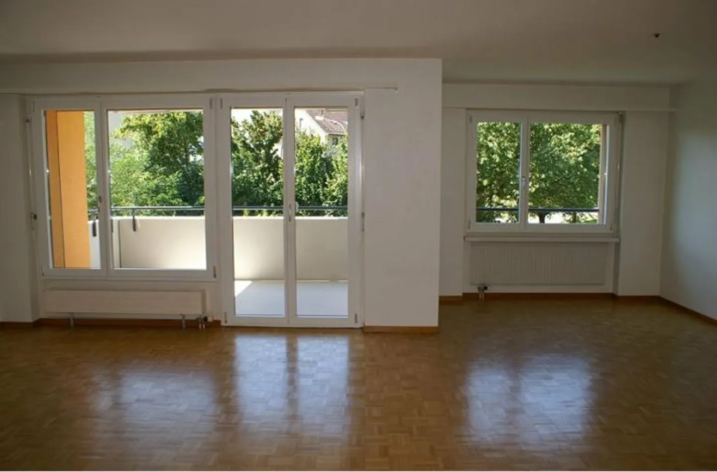 LOUER SANS DÉPÔT - appartement central dans le vert - Photo 3 sur 9