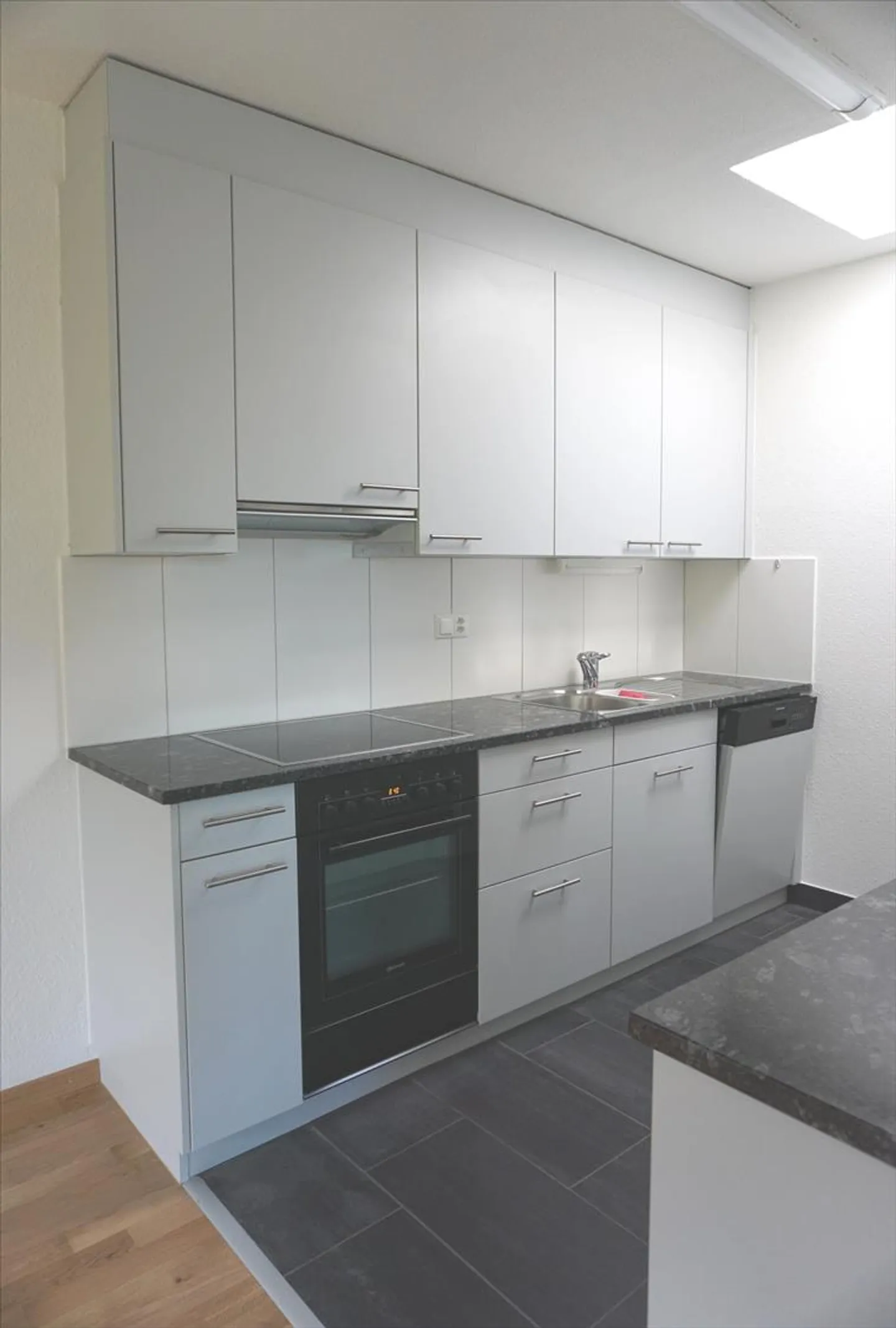 LOUER SANS DÉPÔT - appartement central dans le vert - Photo 4 sur 9