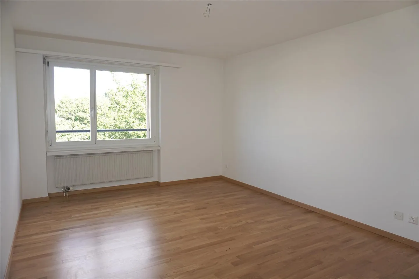 LOUER SANS DÉPÔT - appartement central dans le vert - Photo 8 sur 9