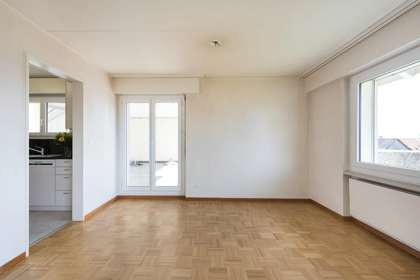 Charming 4.5-Room Apartment - Photo 3 of 6
