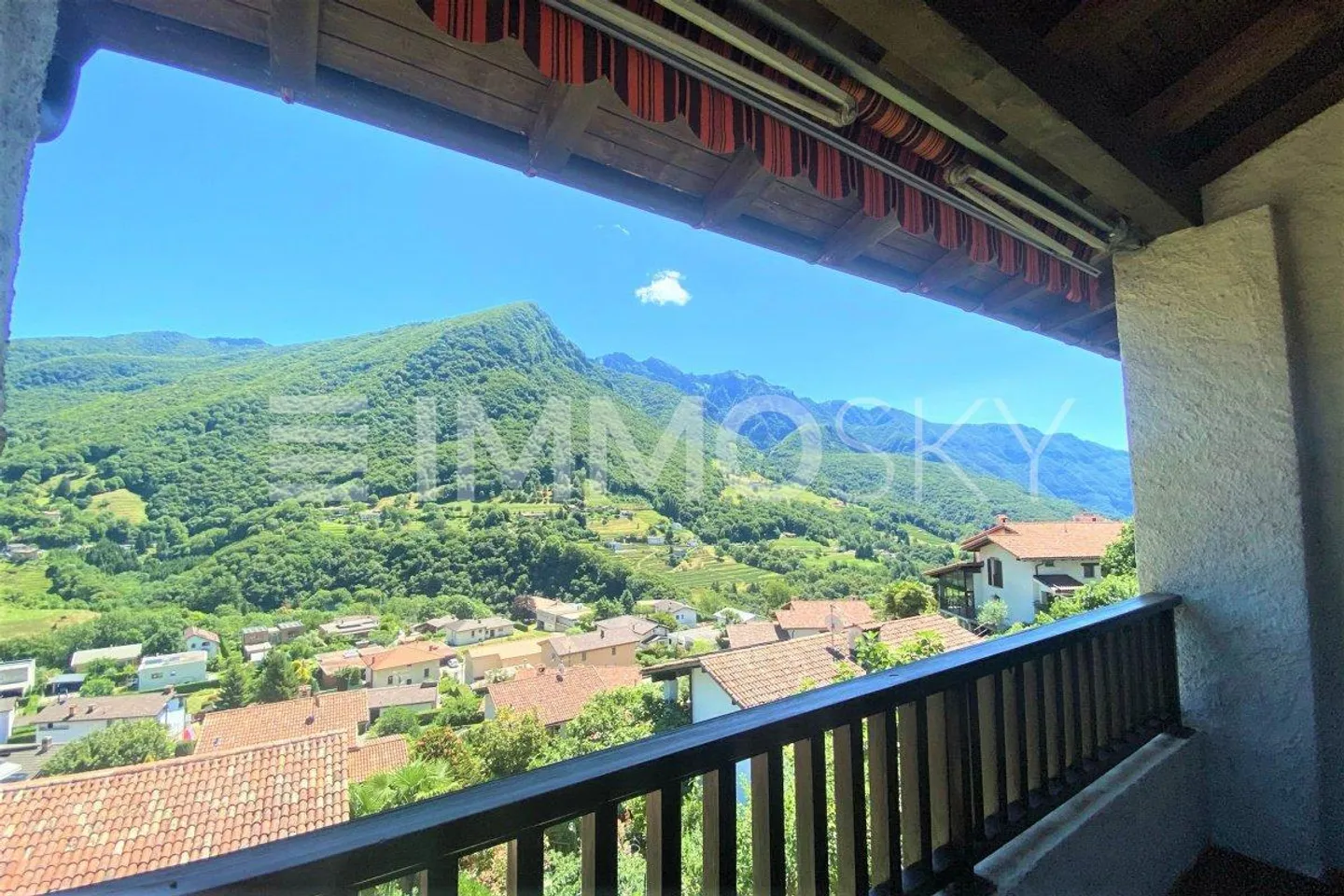 Beautiful solution immersed in nature is waiting for you! - Photo 1 of 4